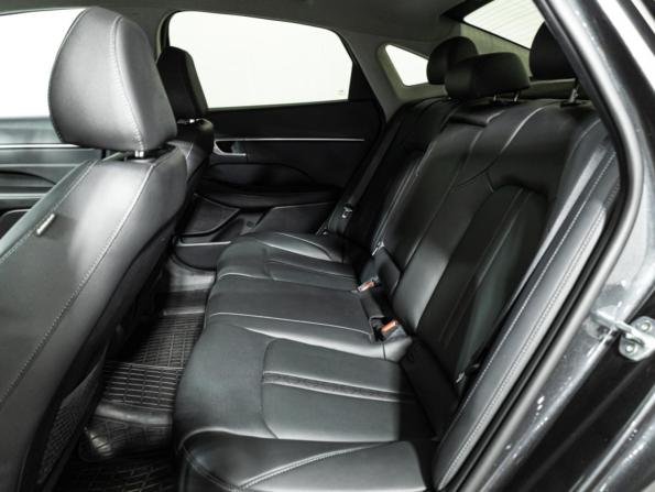 Hyundai Sonata VIII (DN8) с пробегом 2022 года, цена 2 499 700 рублей, 92980 км, седан, Автокод Объявления