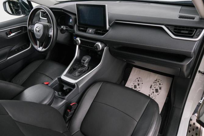 Toyota RAV4 V (XA50) с пробегом 2021 года, цена 3 549 000 рублей, 39000 км, внедорожник, Автокод Объявления