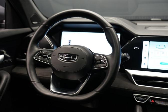 Geely Monjaro I Рестайлинг (China Market) с пробегом 2024 года, цена 3 499 000 рублей, 32000 км, внедорожник, Автокод Объявления