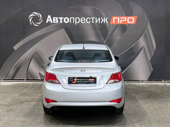 Hyundai Solaris I Рестайлинг с пробегом 2014 года, цена 730 000 рублей, 186230 км, седан, Автокод Объявления