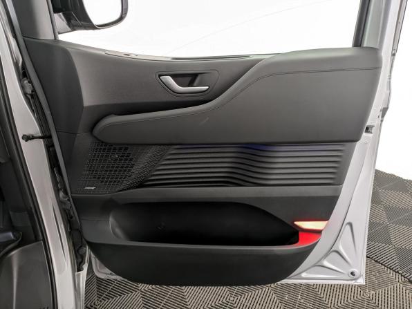 Hyundai Staria I с пробегом 2024 года, цена 6 414 500 рублей, 10142 км, минивэн, Автокод Объявления