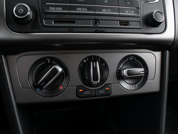 Volkswagen Polo V Рестайлинг с пробегом 2019 года, цена 1 515 000 рублей, 88382 км, седан, Автокод Объявления