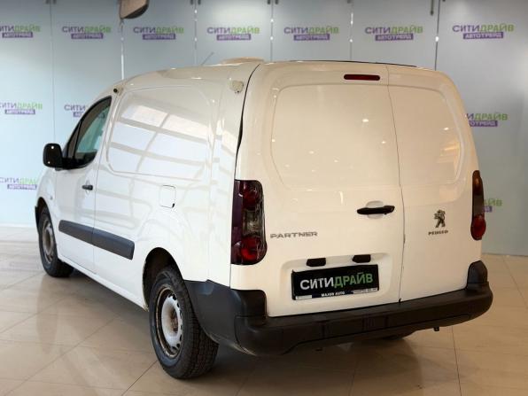 Peugeot Partner II Рестайлинг 2 с пробегом 2022 года, цена 899 000 рублей, 188084 км, фургон, Автокод Объявления