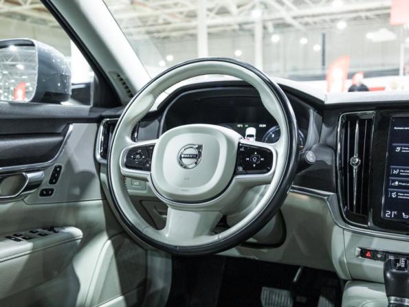 Volvo V90 Cross Country I с пробегом 2019 года, цена 2 960 100 рублей, 218251 км, универсал, Автокод Объявления