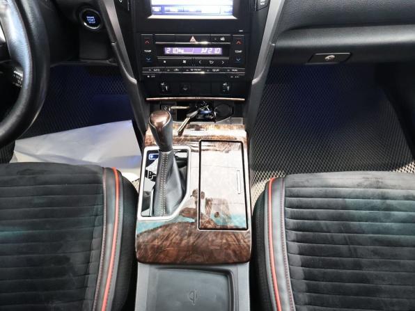 Toyota Camry VII (XV50) Рестайлинг 2 с пробегом 2018 года, цена 2 790 000 рублей, 68782 км, седан, Автокод Объявления