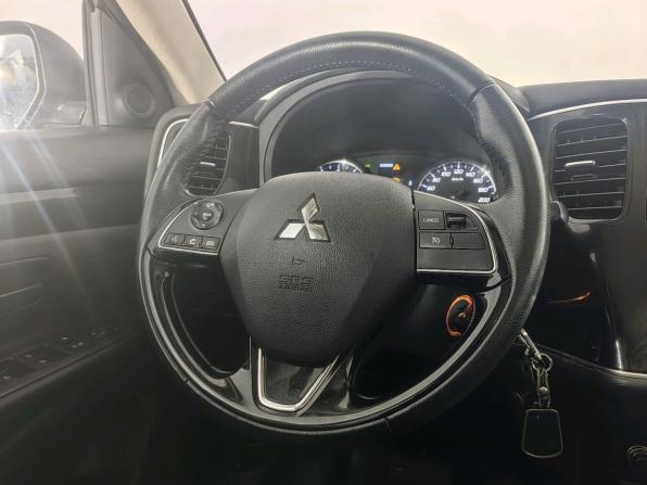 Mitsubishi Outlander III Рестайлинг 3 с пробегом 2020 года, цена 2 150 000 рублей, 116000 км, внедорожник, Автокод Объявления