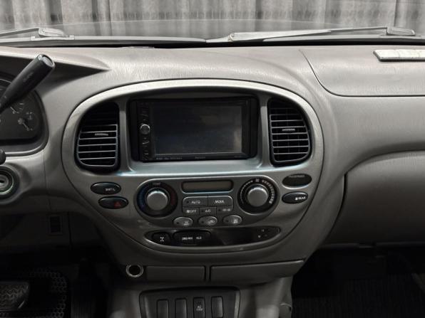 Toyota Sequoia I Рестайлинг с пробегом 2005 года, цена 1 850 000 рублей, 230000 км, внедорожник, Автокод Объявления