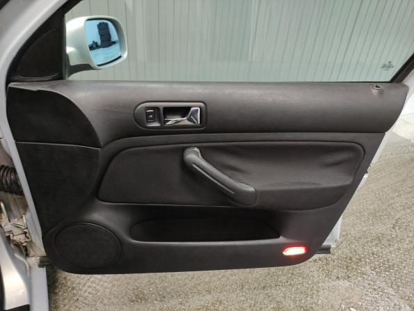 Volkswagen Golf IV с пробегом 2000 года, цена 325 000 рублей, 274628 км, универсал, Автокод Объявления