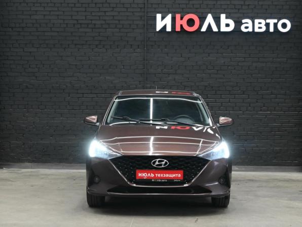 Hyundai Solaris II Рестайлинг с пробегом 2021 года, цена 1 510 000 рублей, 143575 км, седан, Автокод Объявления