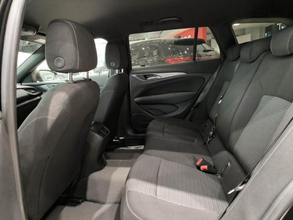 Opel Insignia II Рестайлинг с пробегом 2021 года, цена 1 750 000 рублей, 133000 км, универсал, Автокод Объявления