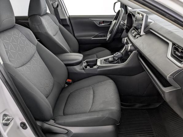 Toyota RAV4 V (XA50) с пробегом 2021 года, цена 2 865 000 рублей, 130736 км, внедорожник, Автокод Объявления