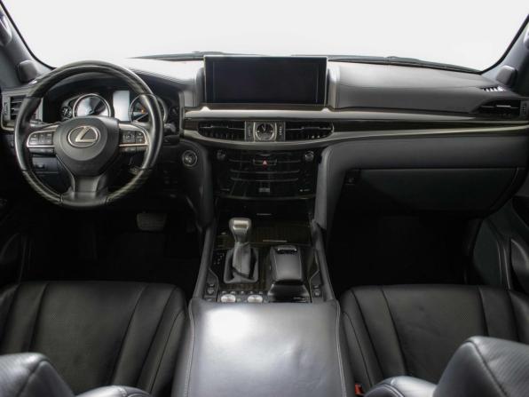 Lexus LX III Рестайлинг 2 с пробегом 2018 года, цена 9 334 277 рублей, 45500 км, внедорожник, Автокод Объявления