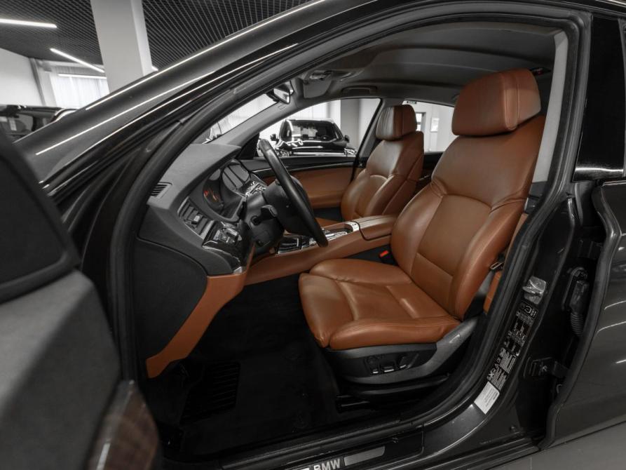 BMW 5 серии VI (F10/F11/F07) Москва  - изображение 9