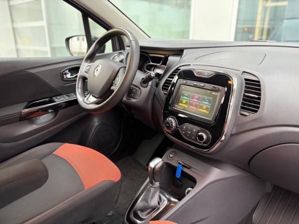 Renault Kaptur I с пробегом 2019 года, цена 1 295 000 рублей, 167000 км, внедорожник, Автокод Объявления