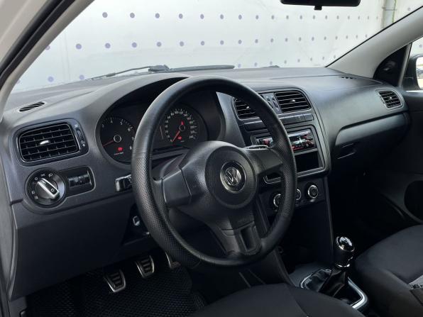 Volkswagen Polo V с пробегом 2011 года, цена 630 000 рублей, 169167 км, седан, Автокод Объявления
