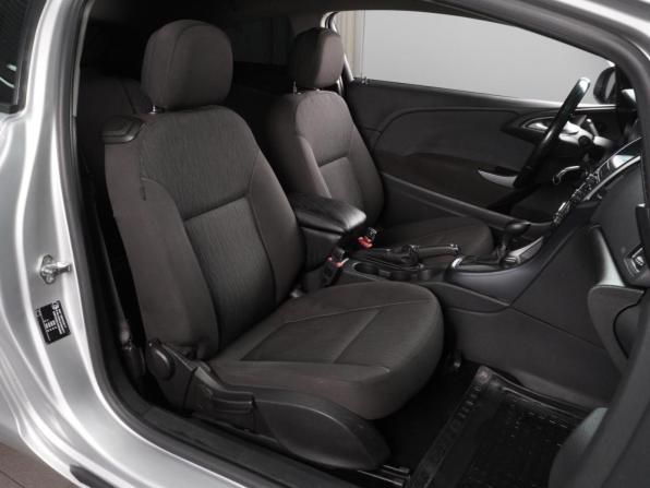 Opel Astra J с пробегом 2012 года, цена 899 000 рублей, 257712 км, хэтчбек, Автокод Объявления