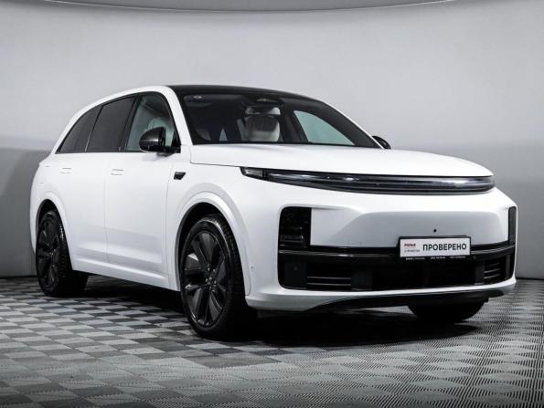 Li Auto (Lixiang) L7 I Рестайлинг с пробегом 2024 года, цена 7 390 000 рублей, 8628 км, внедорожник, Автокод Объявления