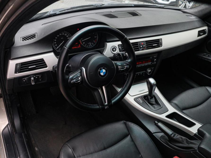 BMW 3 серии V (E90/E91/E92/E93) Рестайлинг Москва  - изображение 12