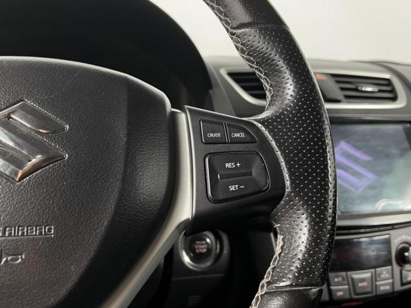 Suzuki Swift IV с пробегом 2013 года, цена 1 045 900 рублей, 116808 км, хэтчбек, Автокод Объявления