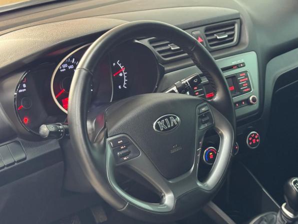 Kia Rio III Рестайлинг с пробегом 2016 года, цена 1 025 000 рублей, 174323 км, седан, Автокод Объявления