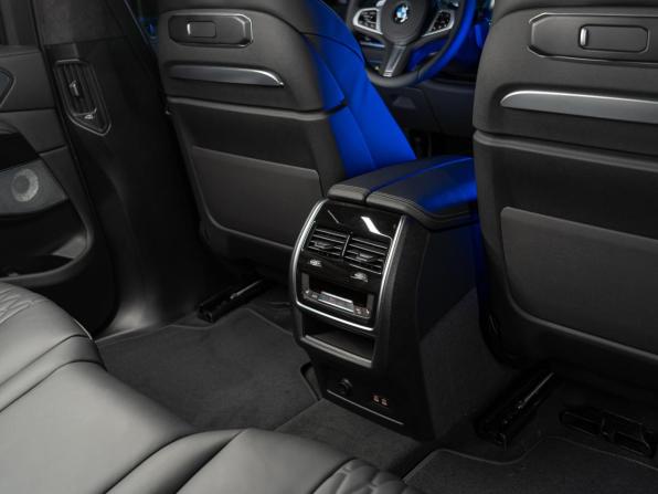 Новый BMW X7 I (G07) Рестайлинг 2026 года, цена 18 890 000 рублей, внедорожник, Автокод Объявления