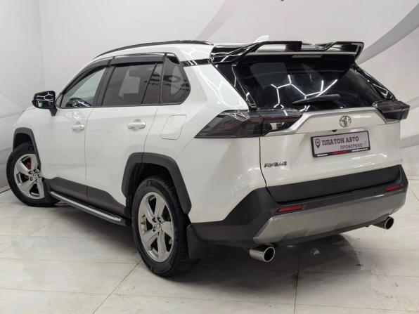 Toyota RAV4 V (XA50) с пробегом 2021 года, цена 2 750 000 рублей, 132113 км, внедорожник, Автокод Объявления