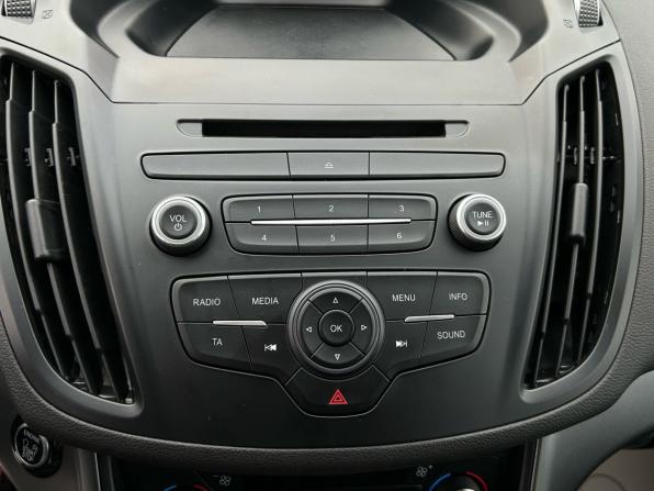 Ford Kuga II Рестайлинг с пробегом 2018 года, цена 1 800 000 рублей, 124000 км, внедорожник, Автокод Объявления