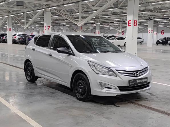 Hyundai Solaris I Рестайлинг с пробегом 2015 года, цена 905 000 рублей, 125448 км, хэтчбек, Автокод Объявления