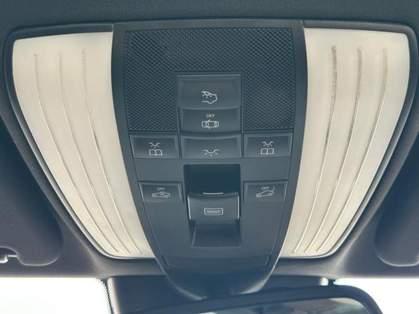 Mercedes-Benz E-Класс IV (W212 S212 C207) Рестайлинг с пробегом 2015 года, цена 1 970 000 рублей, 250000 км, седан, Автокод Объявления