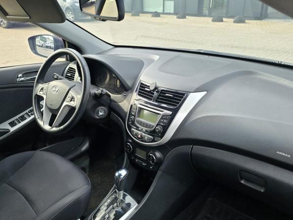 Hyundai Solaris I с пробегом 2012 года, цена 690 000 рублей, 141715 км, седан, Автокод Объявления