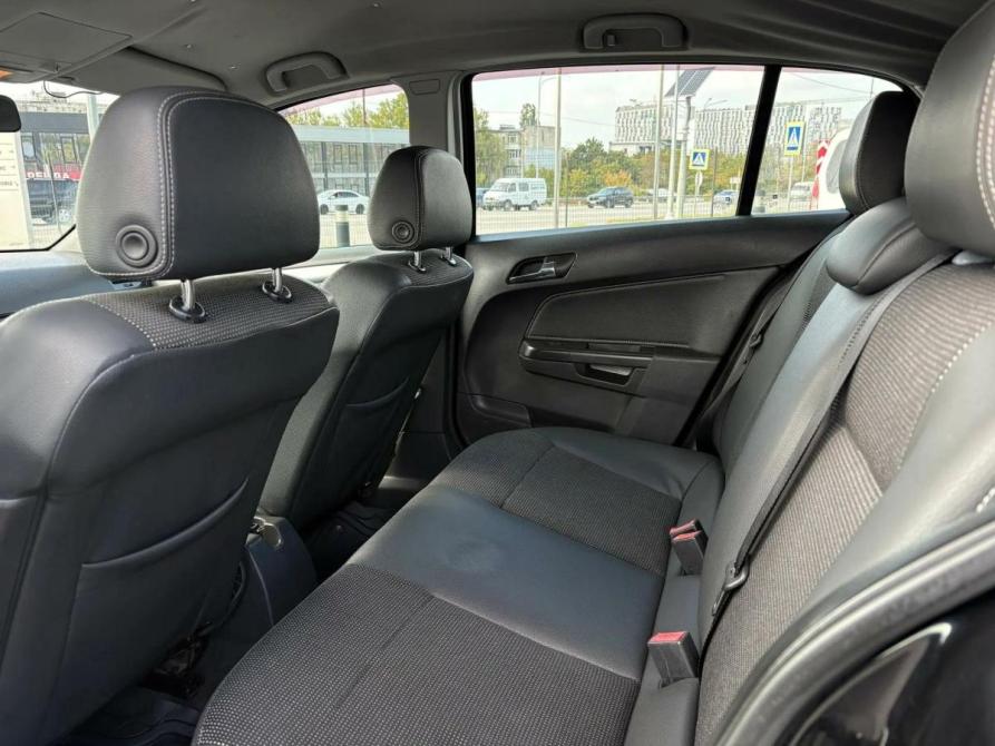 Opel Astra H Рестайлинг Крым  - изображение 13