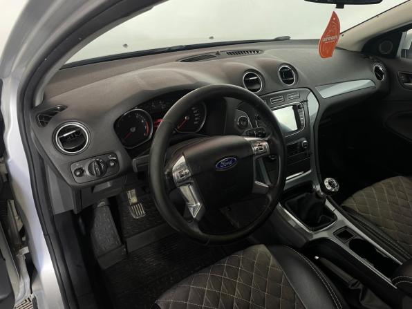 Ford Mondeo IV Рестайлинг с пробегом 2014 года, цена 895 000 рублей, 200232 км, седан, Автокод Объявления