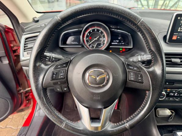 Mazda 3 III (BM) с пробегом 2013 года, цена 1 100 000 рублей, 156263 км, хэтчбек, Автокод Объявления
