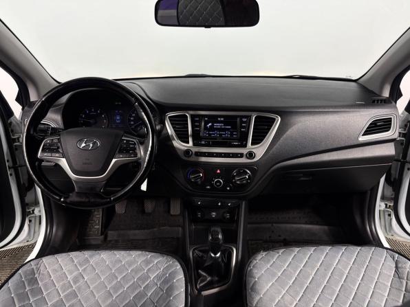 Hyundai Solaris II с пробегом 2019 года, цена 1 345 000 рублей, 115161 км, седан, Автокод Объявления