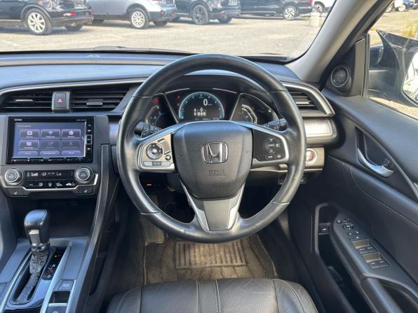 Honda Civic X с пробегом 2018 года, цена 1 815 000 рублей, 98900 км, седан, Автокод Объявления
