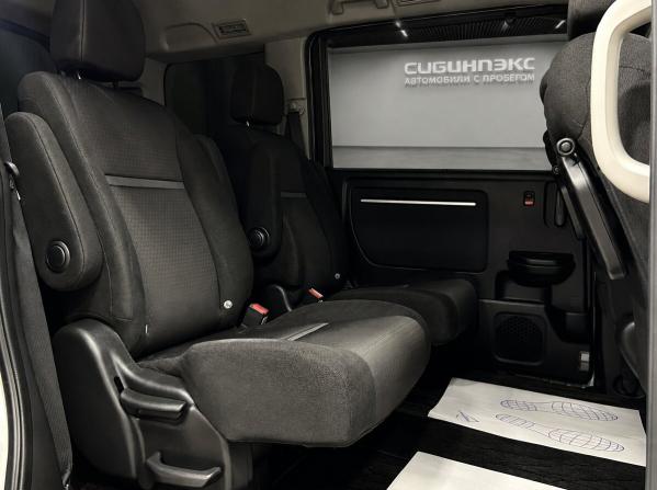 Honda Stepwgn V Рестайлинг с пробегом 2019 года, цена 2 560 000 рублей, 22200 км, минивэн, Автокод Объявления