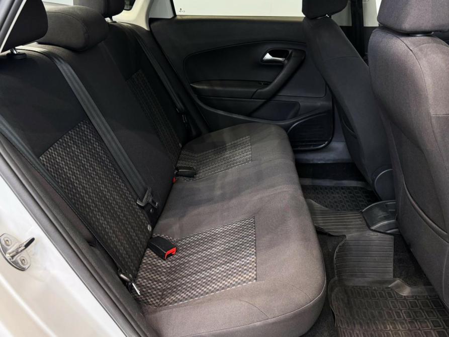 Volkswagen Polo V Рестайлинг Волжский  - изображение 21