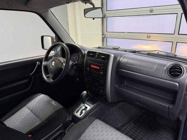 Suzuki Jimny III Рестайлинг 1 с пробегом 2008 года, цена 960 000 рублей, 161000 км, внедорожник, Автокод Объявления
