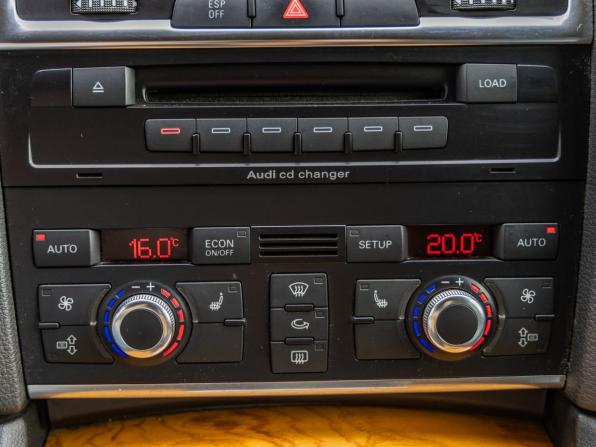 Audi Q7 I (4L) с пробегом 2008 года, цена 1 359 000 рублей, 225281 км, внедорожник, Автокод Объявления