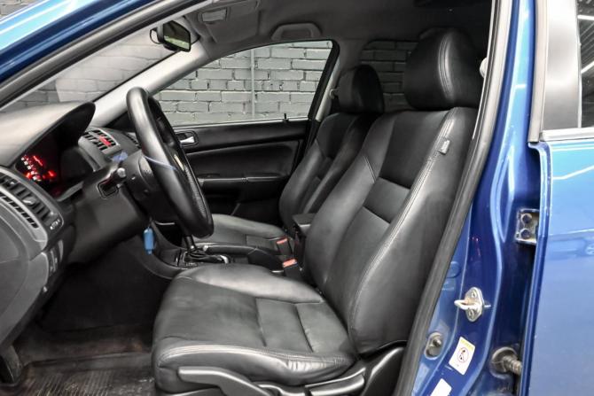 Honda Accord VII Рестайлинг с пробегом 2007 года, цена 800 000 рублей, 252975 км, седан, Автокод Объявления