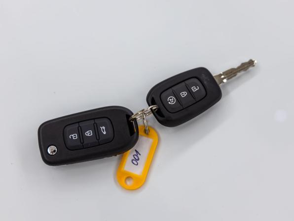 Renault Logan II Рестайлинг с пробегом 2021 года, цена 1 158 000 рублей, 107126 км, седан, Автокод Объявления
