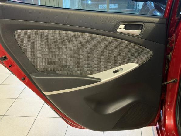 Hyundai Solaris I с пробегом 2012 года, цена 830 000 рублей, 156402 км, седан, Автокод Объявления