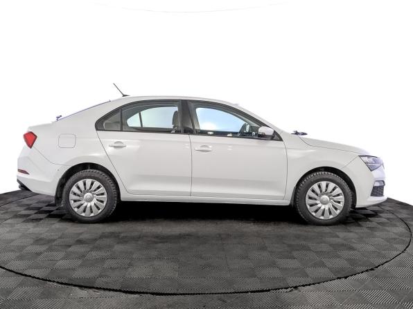 Skoda Rapid II с пробегом 2022 года, цена 1 740 000 рублей, 50751 км, лифтбек, Автокод Объявления