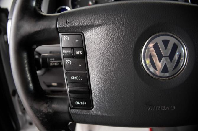 Volkswagen Touareg I Рестайлинг с пробегом 2008 года, цена 1 249 000 рублей, 250125 км, внедорожник, Автокод Объявления