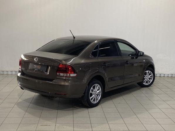Volkswagen Polo V Рестайлинг с пробегом 2015 года, цена 766 000 рублей, 121994 км, седан, Автокод Объявления