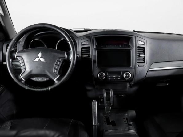 Mitsubishi Pajero IV Рестайлинг 1 с пробегом 2011 года, цена 1 520 000 рублей, 314734 км, внедорожник, Автокод Объявления