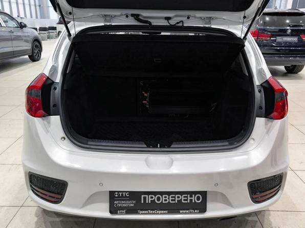 Kia Ceed II Рестайлинг с пробегом 2017 года, цена 1 370 000 рублей, 140887 км, хэтчбек, Автокод Объявления