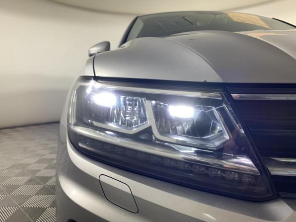 Volkswagen Tiguan II с пробегом 2018 года, цена 1 995 000 рублей, 112726 км, внедорожник, Автокод Объявления