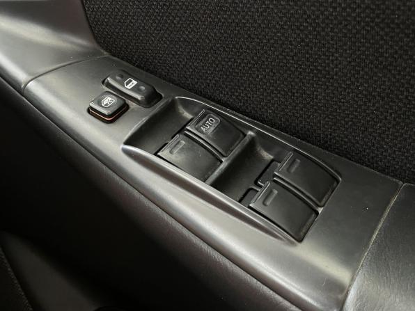 Toyota Allex I с пробегом 2001 года, цена 388 000 рублей, 355084 км, хэтчбек, Автокод Объявления