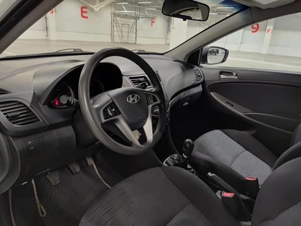 Hyundai Solaris I Рестайлинг с пробегом 2015 года, цена 850 000 рублей, 168114 км, седан, Автокод Объявления